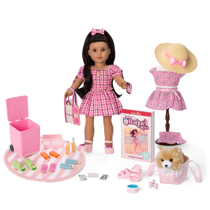 Raquel Reyes™ Gift Set (Girl of the Year™ 2026) Y7