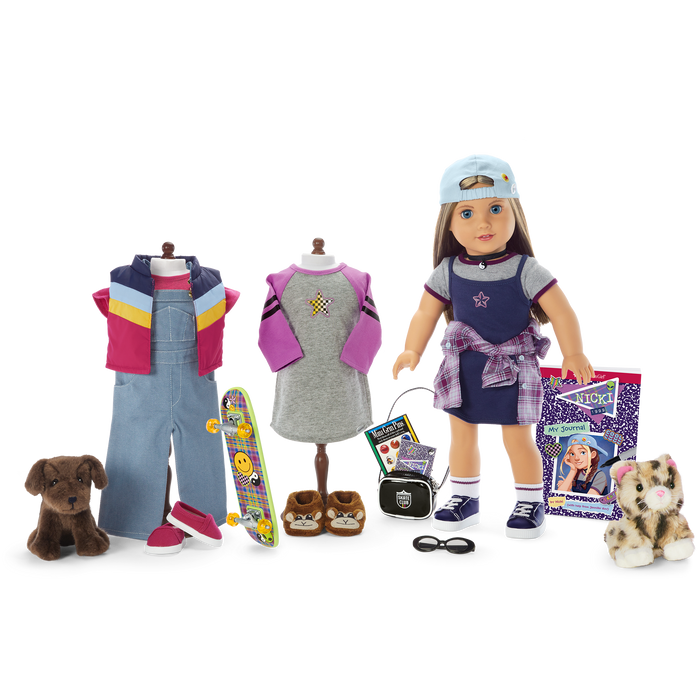 ’90s Twins Nicki’s™ Skateboarding Gift Set (Historical Characters) Z7