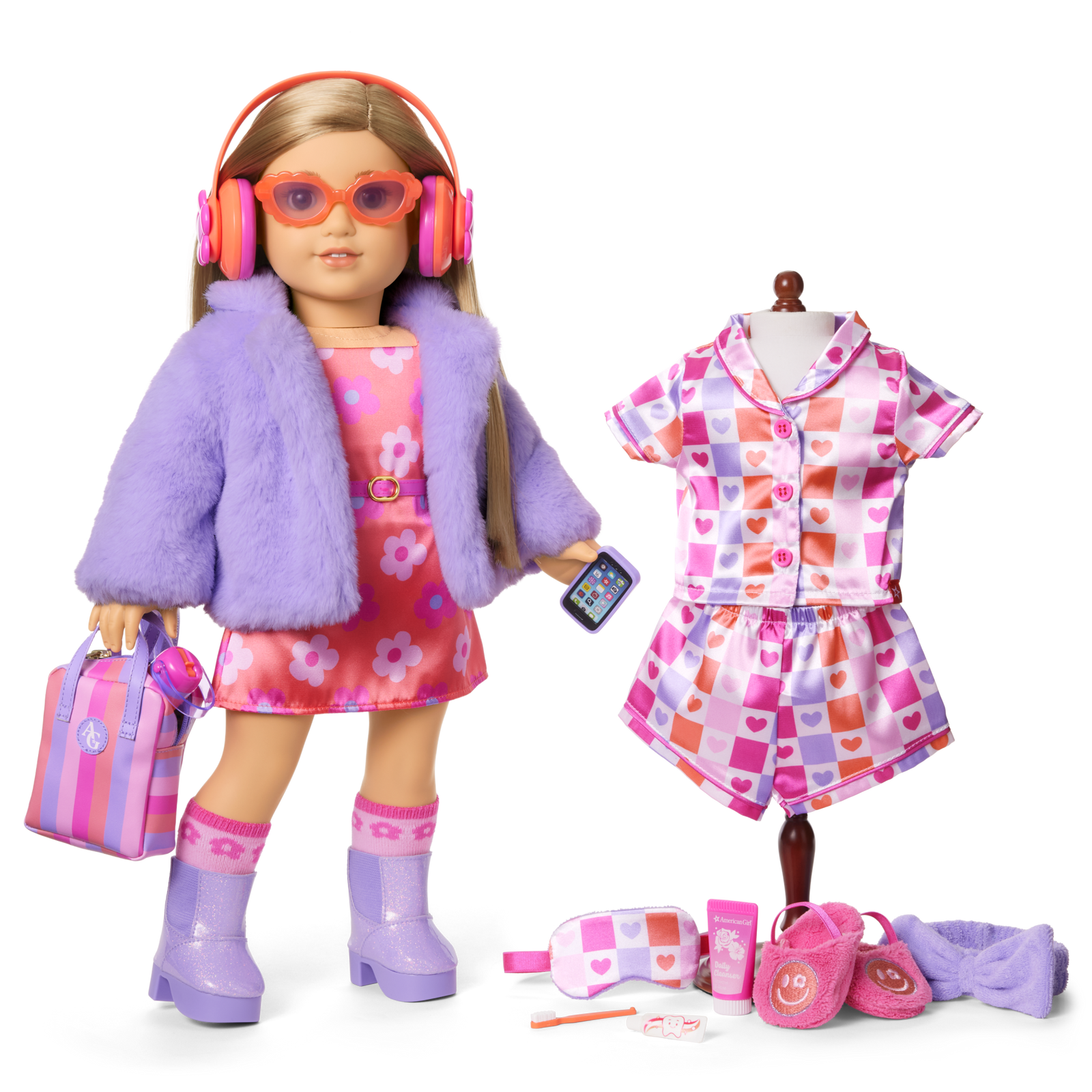 Truly Me™ #131 Doll & Day of Fun All-in-One Set Z4