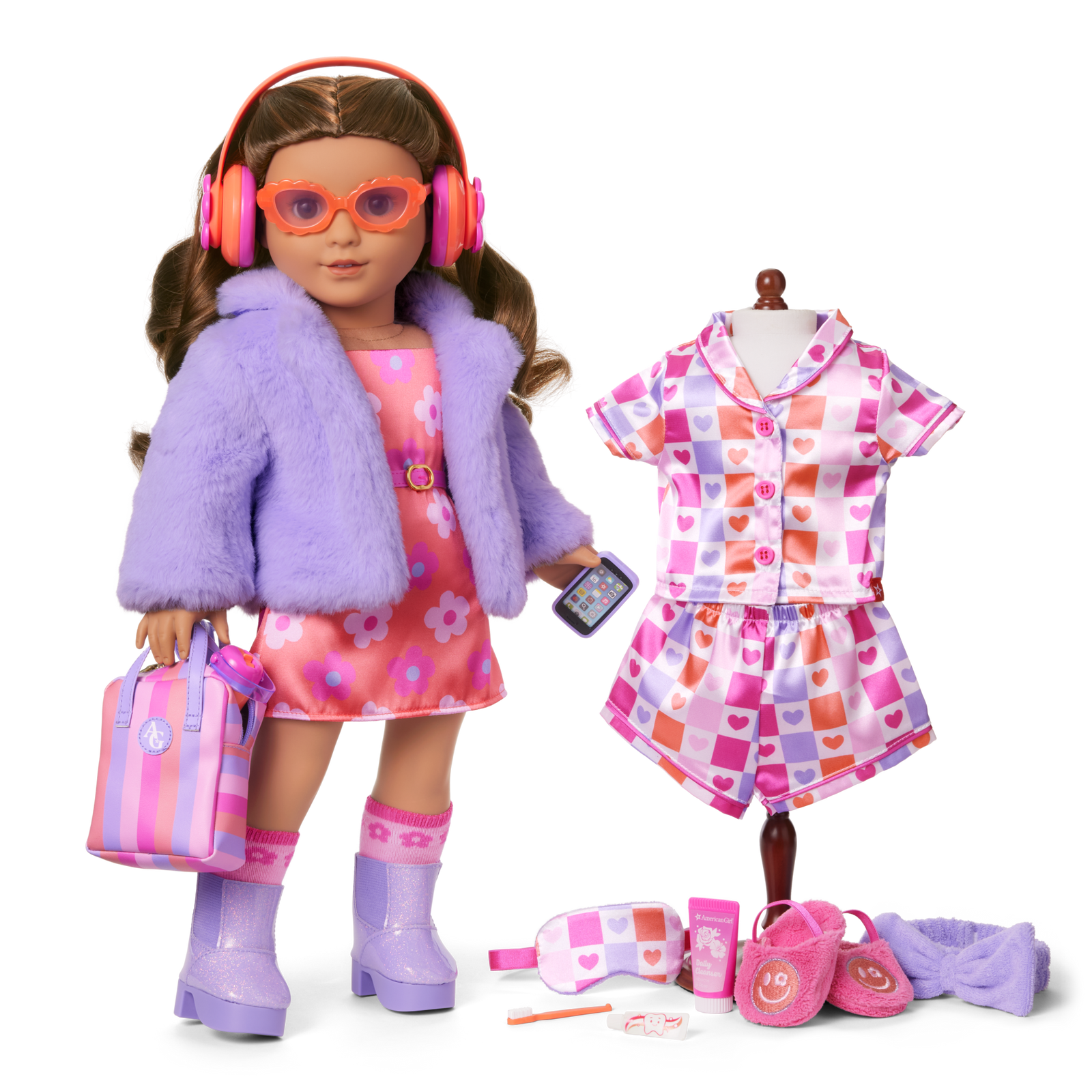 Truly Me™ #117 Doll & Day of Fun All-in-One Set Z9